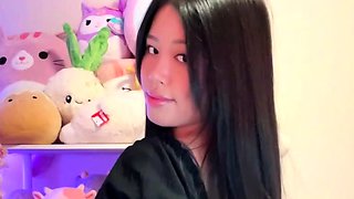 Big boobs milf masturbates with her dildo