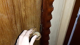 I Heard My Stepmom Moaning While Masturbating in the Toilet and Started Watching Her