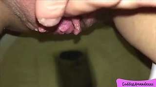 Goddess Amanda Toilet Piss Fetish - Amateur MILF Peeing in Bathroom HD
