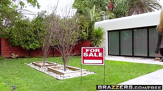 Big Tits at work - her very first big sale sequence starring sarah