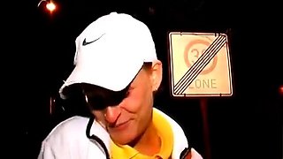 Deutsche Blondine masturbiert mit Dildo