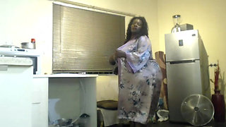 Lactating SSBBW Stripteasing and Moaning Fetish