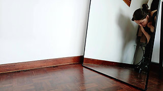 Which Heels Look Best? Black Nylon