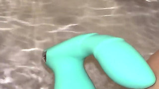 Self Thrusting Dildo in my Pussy