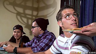 Ace In Her Hole With Chris Johnson, Nicki Hunter - Brazzers