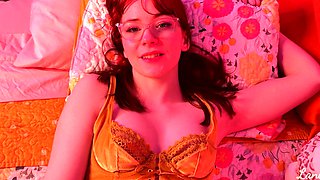 Brunette Solo Webcam Masturbation