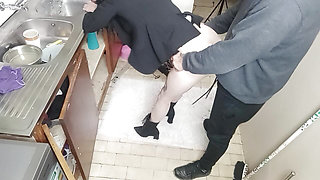 House lady looking for some dick