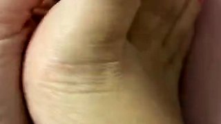 Amateur hottie solo masturbation