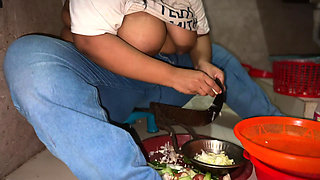 badee doodh vaalee baudee ko rasoee mein chudaee - Indian Big Boobs & Huge Ass Hot Wife Fucked By Husband's Brother in Kitchen