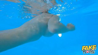 Mummy with epic body getting anal at the spa - faux hostel