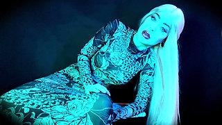 The Punishment for a Cheating Husband Is That He Becomes My Toilet - Pee Edition