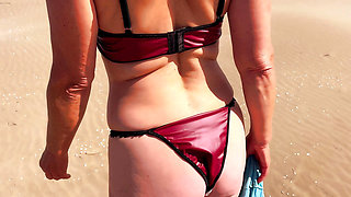 Femdom in need of sex on the beach