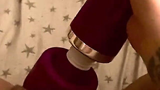 Close up Squirting in Bed