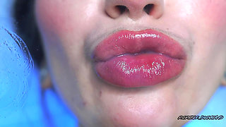 Intimate Close-up Clear Lipgloss Spitting Kiss