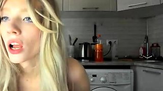 Blonde teen Sierras first erotic masturbation video
