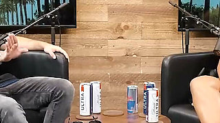 Alexas Morgan Has an＊l Orgasms