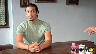 Mommy4k. naive gf was waiting for a boyfriend while he was fucking her mummy at the kitchen